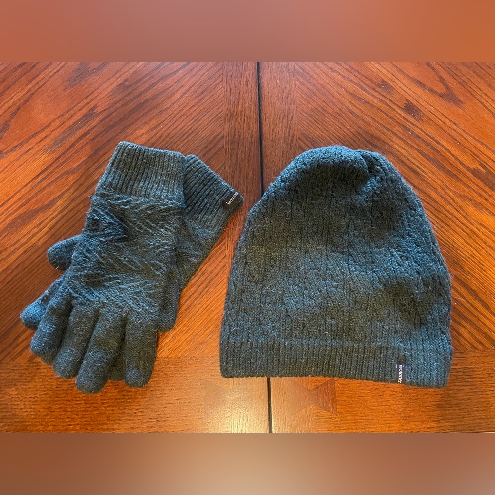Isotoner Women’s Dark Green Knit Beanie and Gloves Set